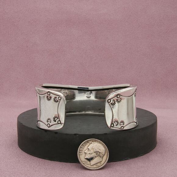 navajo sterling silver j wright vintage stamped cuff bracelet size 6.25in - Picture 2 of 3
